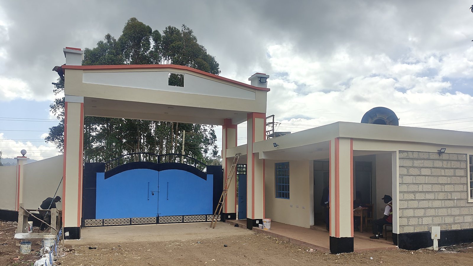 Entrance gate and gatehouse